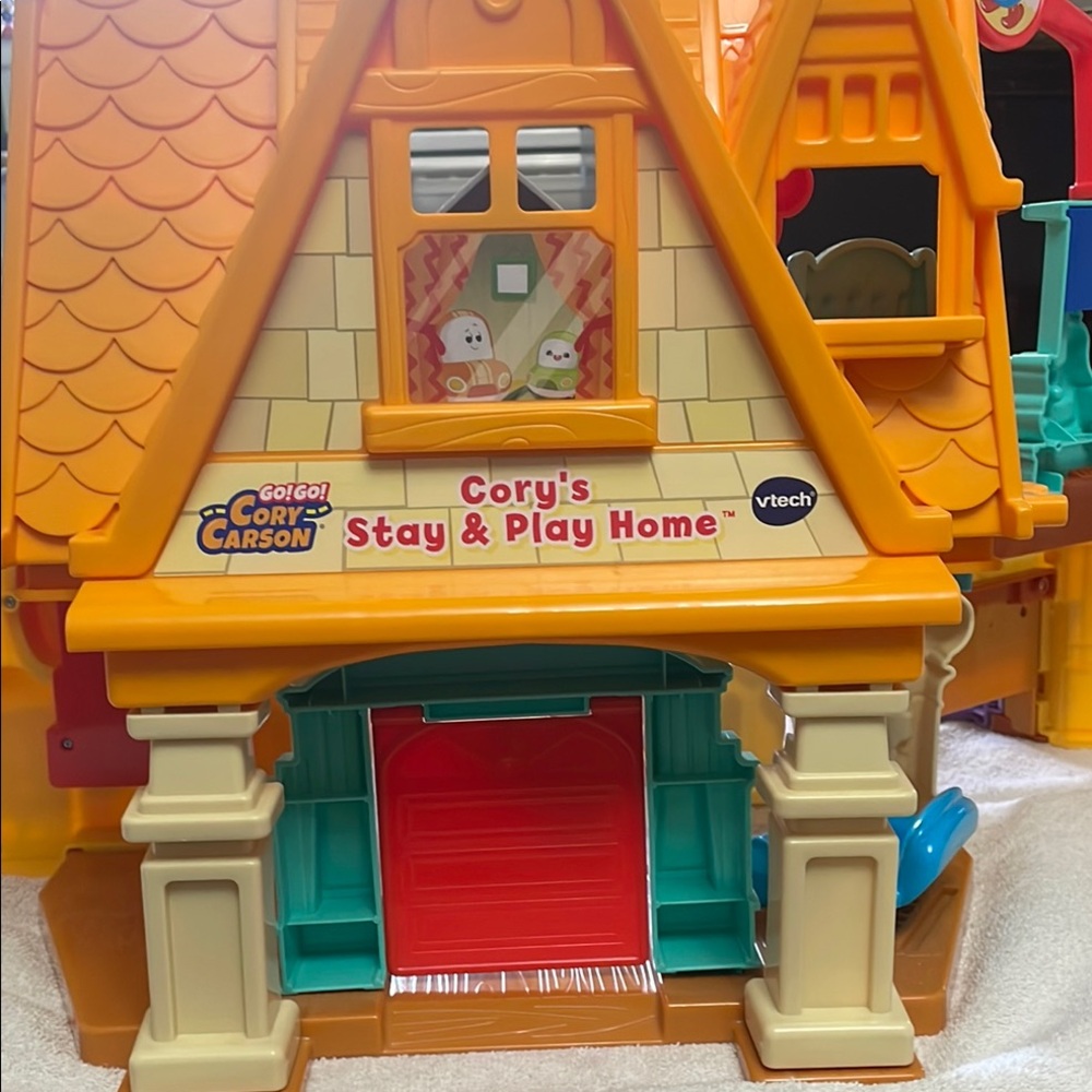 Go! Go! Cory Carson Cory’s Stay & Play Home